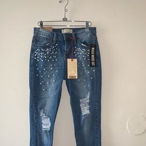 Pearl Studded Mid Rise Distressed Jeans